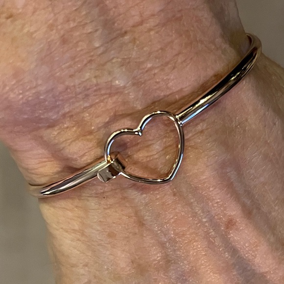 Precious Heart Bangle Bracelet in Gold 2 1/2” Wide - Picture 7 of 8